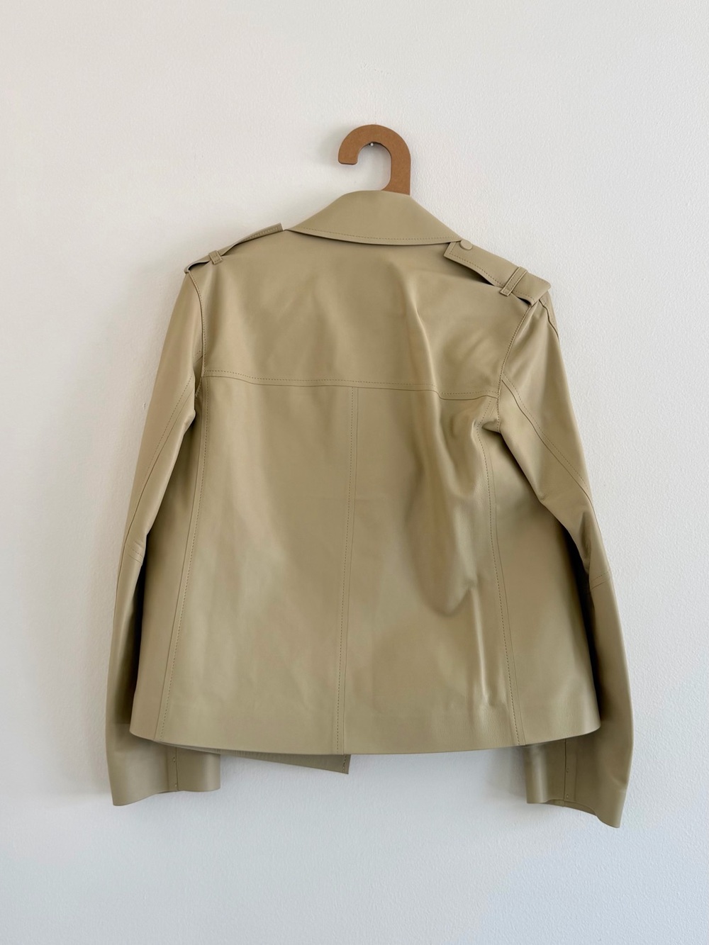 Heathcliff Cropped Leather Trench Coat - Picture 3 of 11